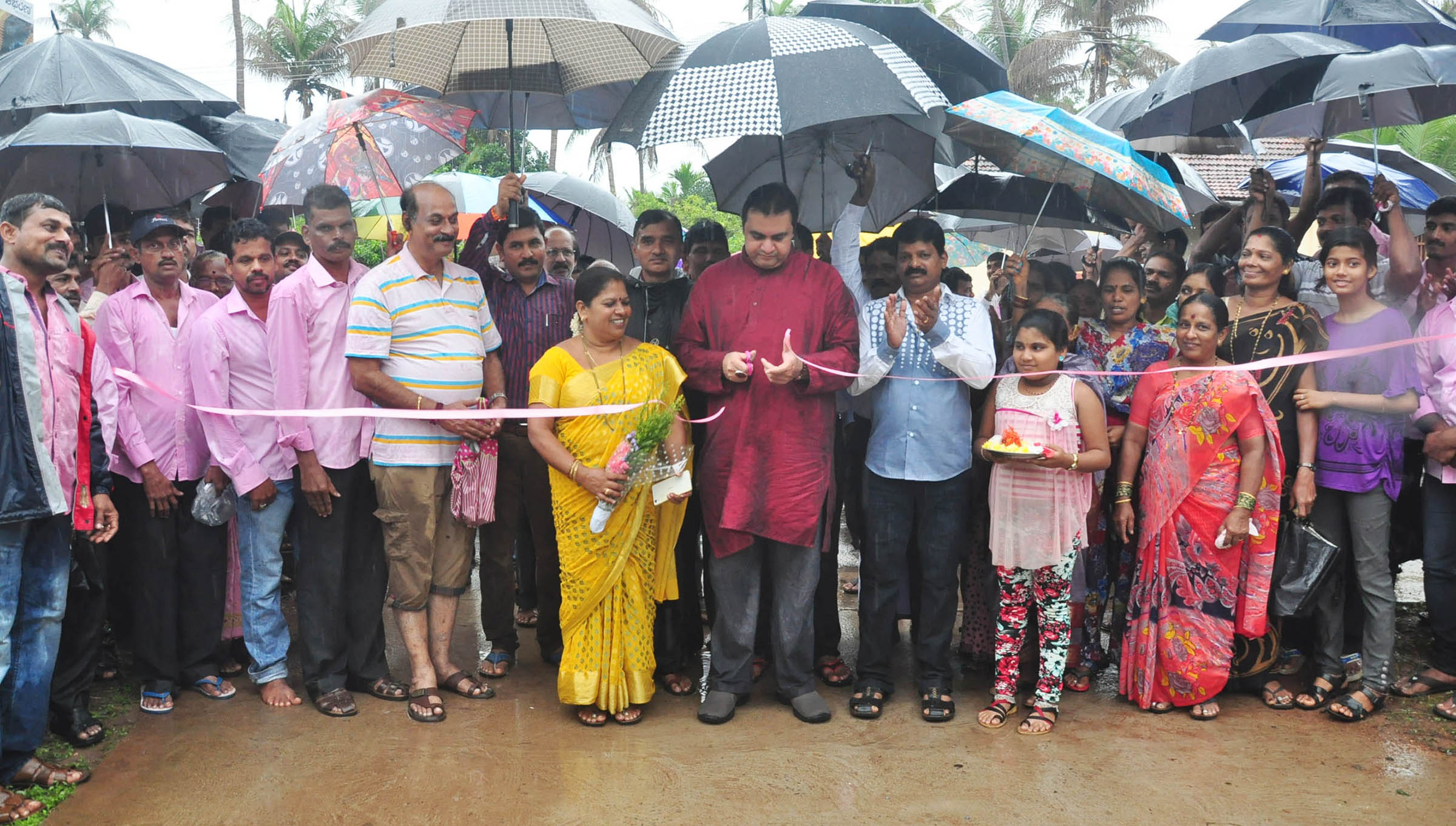 ಗುಂಡಿಬೈಲ್-ಪಾಡಿಗಾರ್ ಕ್ರಾಂಕ್ರಿಟ್ ರಸ್ತೆ ಉದ್ಘಾಟನೆ